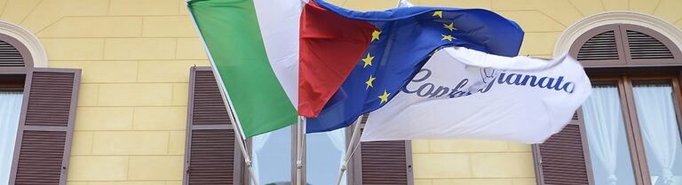 sede_nazionale_esterno_bandiere-1.jpg